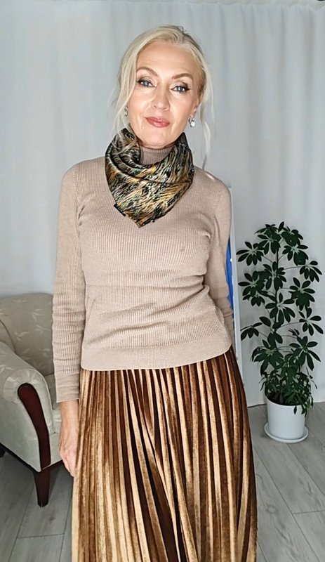 Oasis - Anda Abstract Small Silk Scarf - Image 3