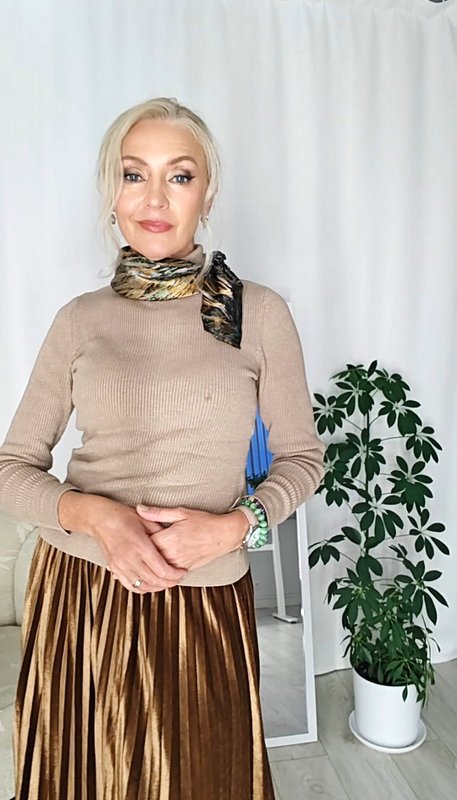 Oasis - Anda Abstract Small Silk Scarf - Image 8