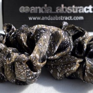 Anda Abstract Silk Hair Scrunchie "Flow"