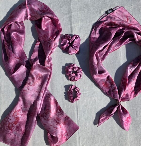 Roses - Silk Hair Scrunchie Small 2.5 cm - Image 3