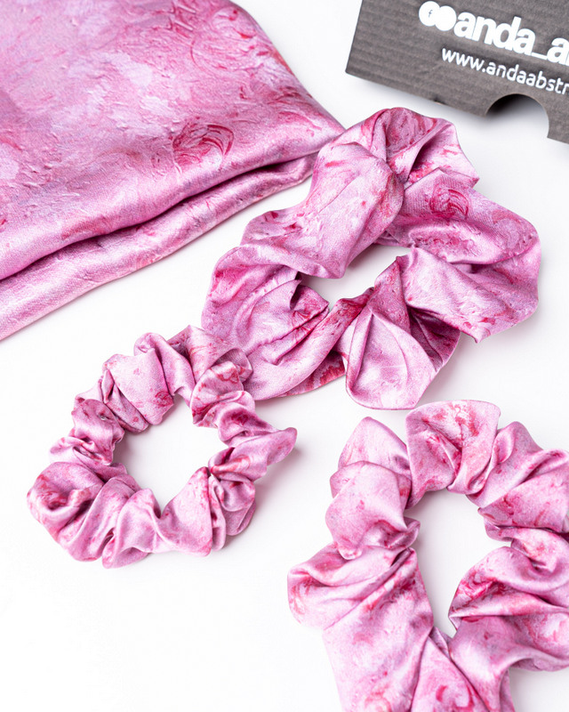 Roses - Silk Hair Scrunchie Medium 3.5 cm - Image 4