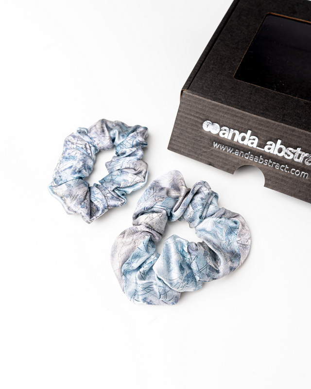 Ice Rink – Silk Hair Scrunchie Medium 3.5 cm - Image 2