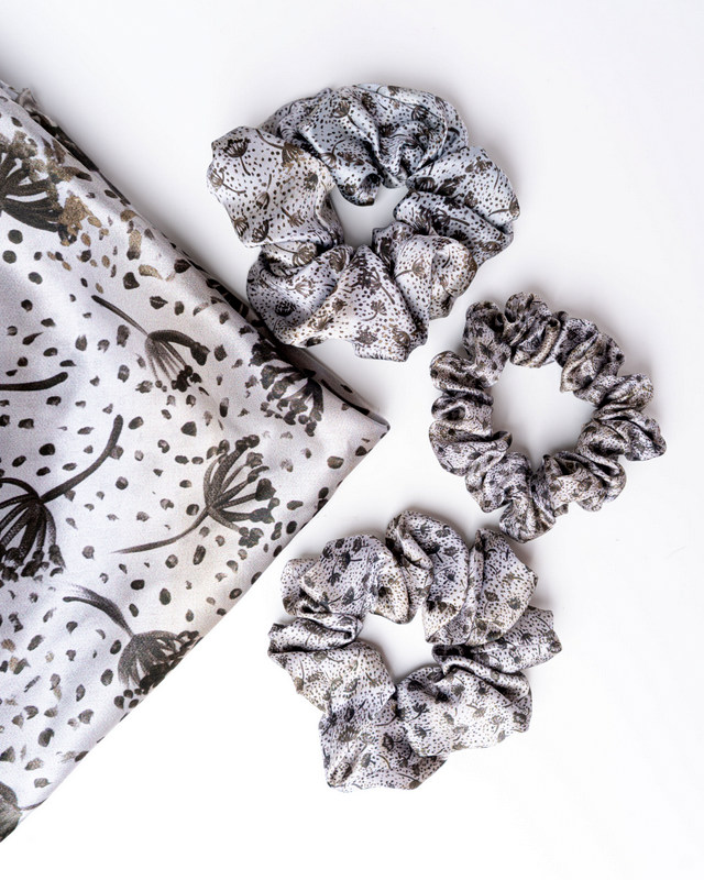 Summer Morning - Silk Hair Scrunchie Small 2,5 cm - Image 4