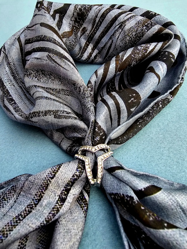 Forest - Anda Abstract Small Silk Scarf 55x55 cm - Image 3