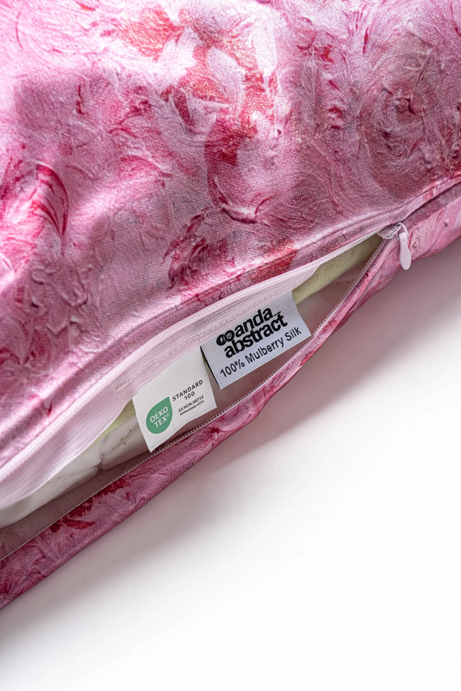 Roses - Silk Pilowcase 50x70 cm - Image 2